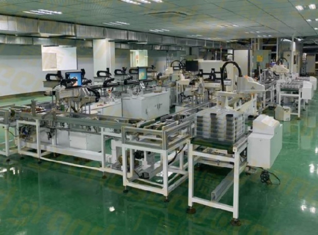 Electronic cigarette automatic production line